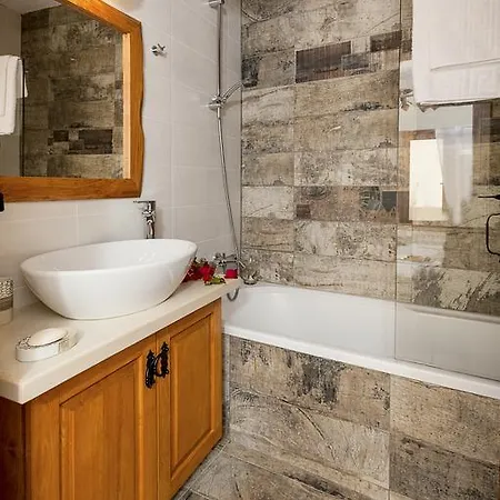 Будинок відпочинку Casa Eleni *